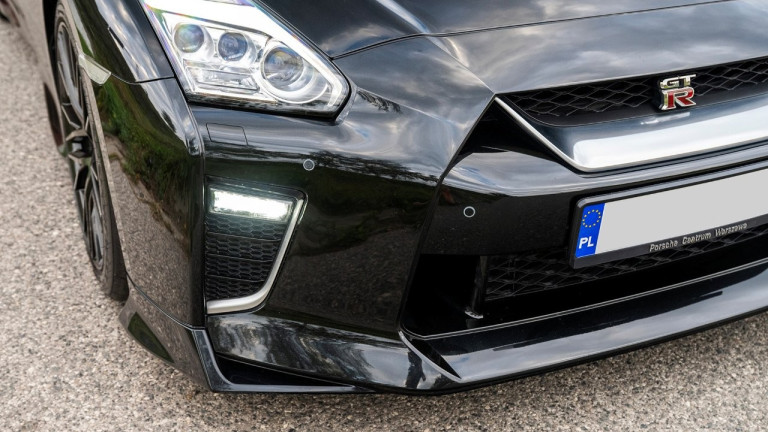 NISSAN_GTR_2020_BLACK_043