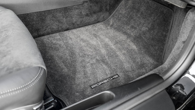 PORSCHE_911_997_TURBO_SCHALTER_032