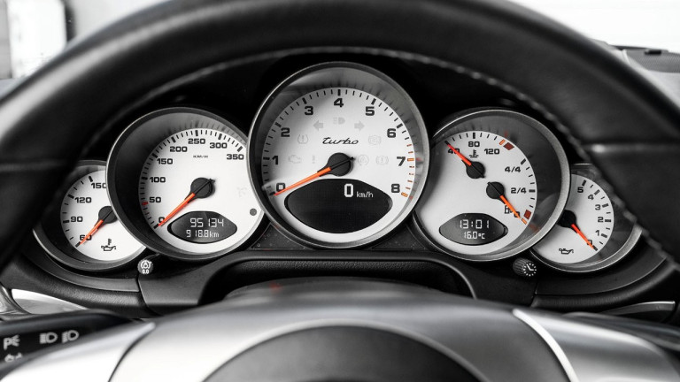 PORSCHE_911_997_TURBO_SCHALTER_035