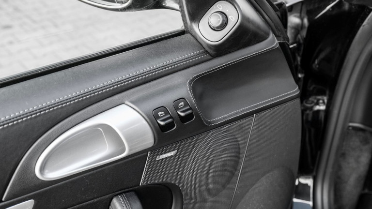 PORSCHE_911_997_TURBO_SCHALTER_042