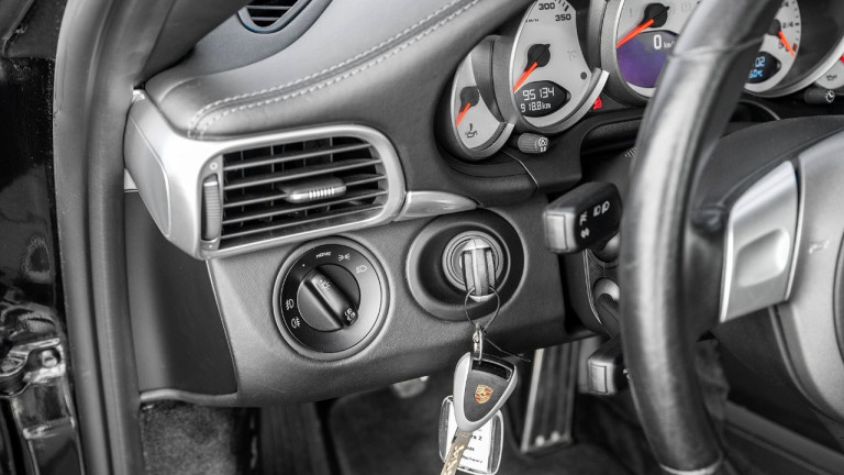 PORSCHE_911_997_TURBO_SCHALTER_044