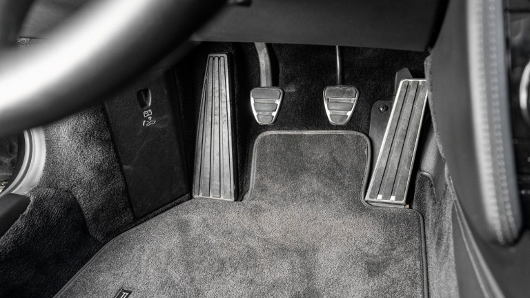 PORSCHE_911_997_TURBO_SCHALTER_047