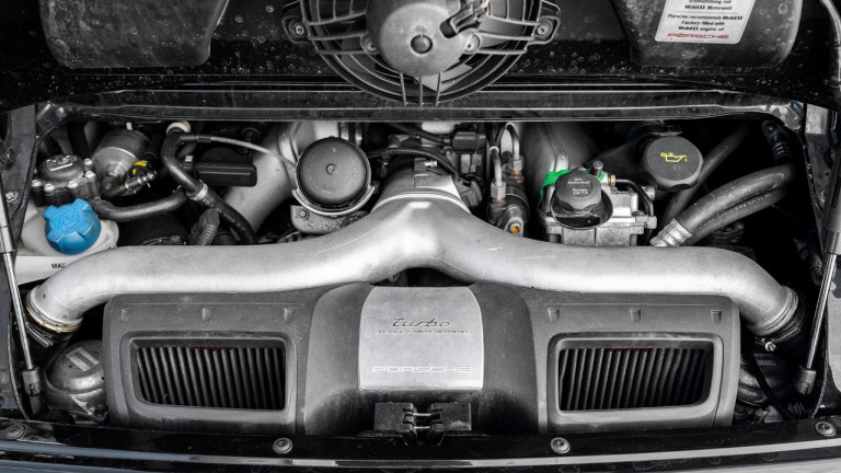 PORSCHE_911_997_TURBO_SCHALTER_048